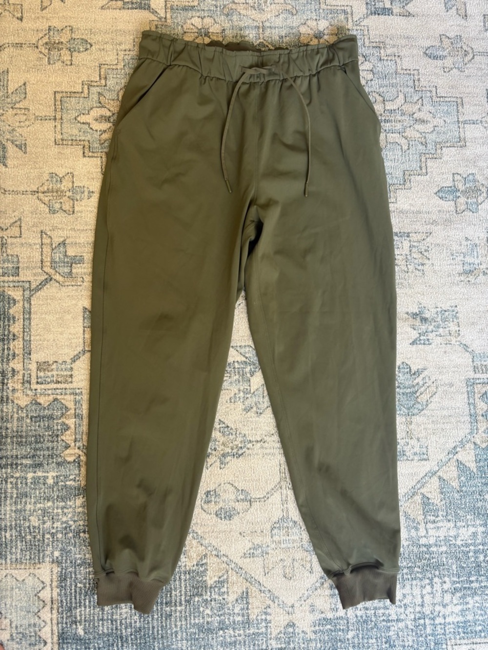Lululemon Stretch High-Rise Jogger Full Length Grey Sage - Size 12